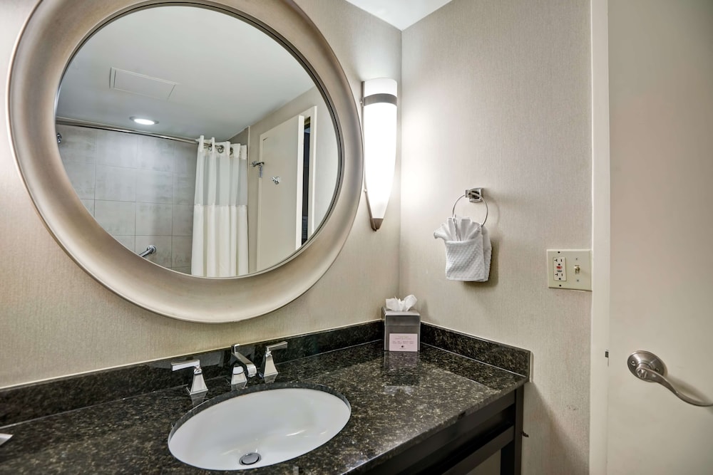 Doubletree Hotel Downtown Wilmington Legal 23/60