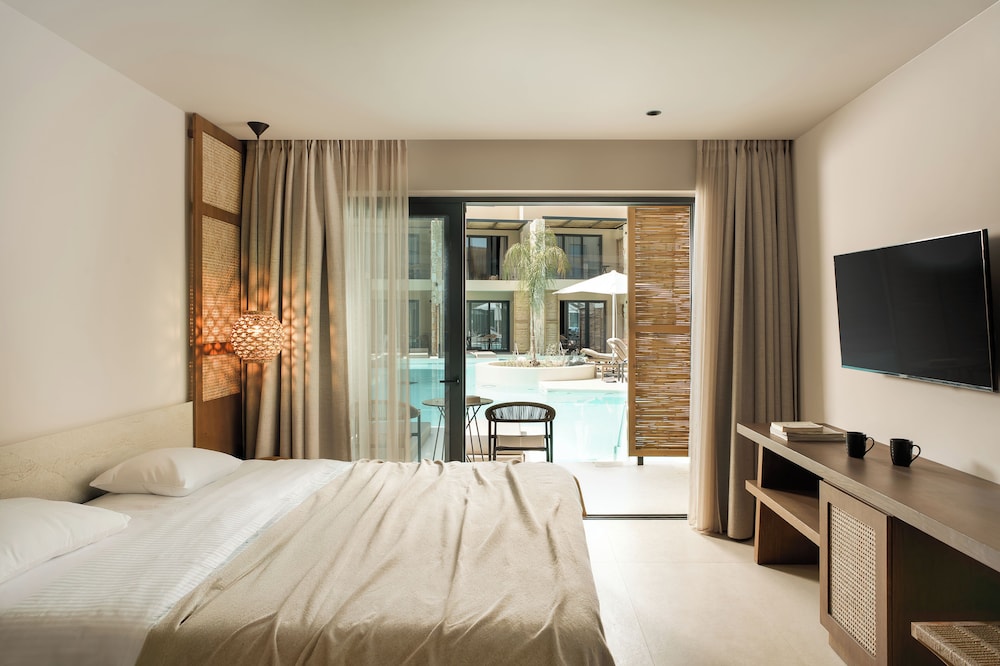 Ekati Mare Lifestyle Resort 38/72