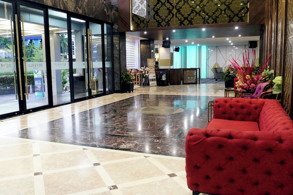 Beverly Hotel Batam 8/50