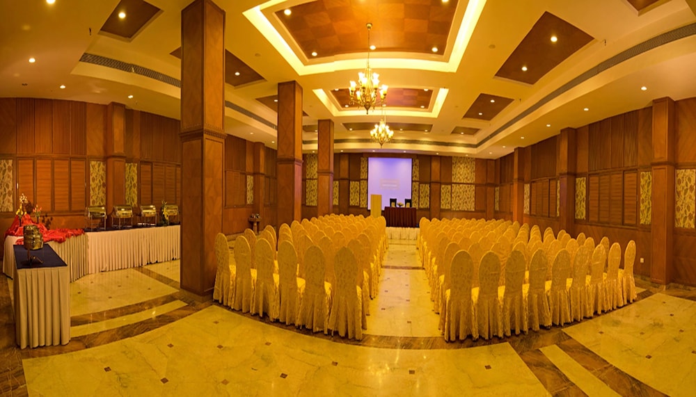 Hotel Jp Chennai Cmbt 8/47