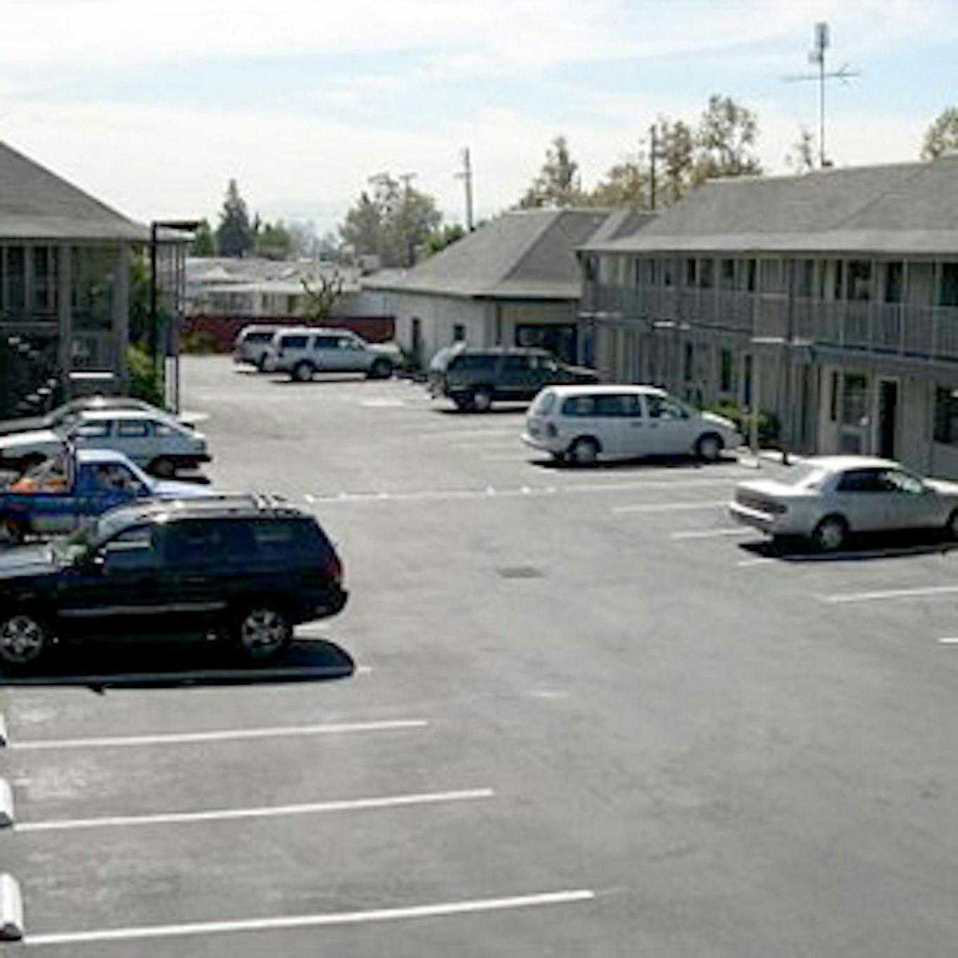 Alura Inn 24/25