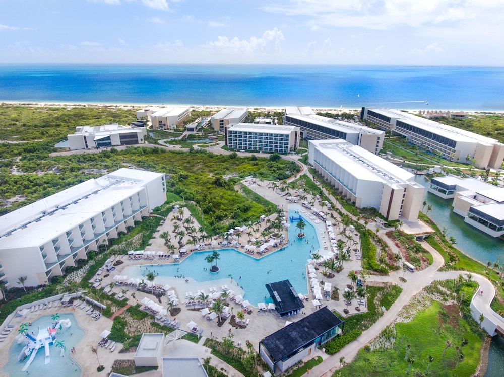 Family Selection At Grand Palladium Costa Mujeres Resort Spa All Inclusive 1/45