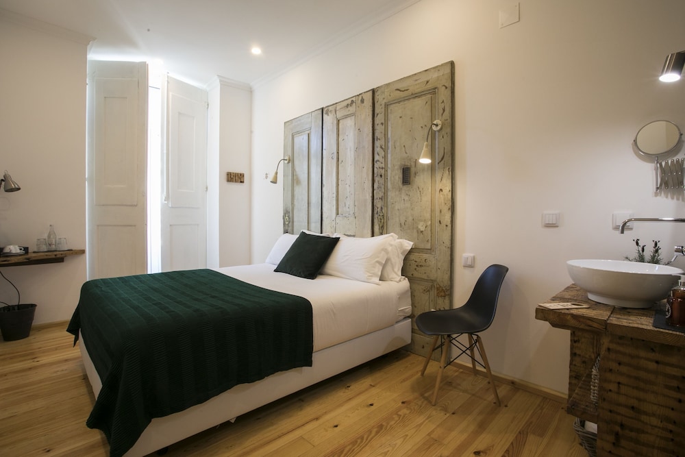 262 BOUTIQUE HOTEL 25/74