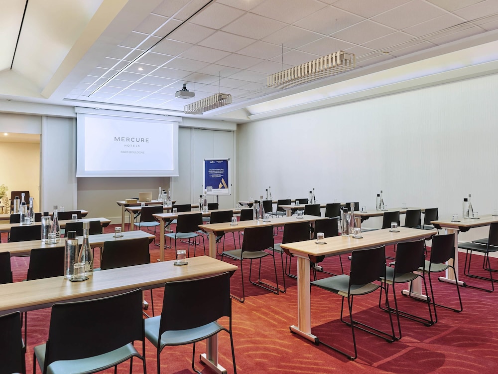 Mercure Paris Boulogne 64/71