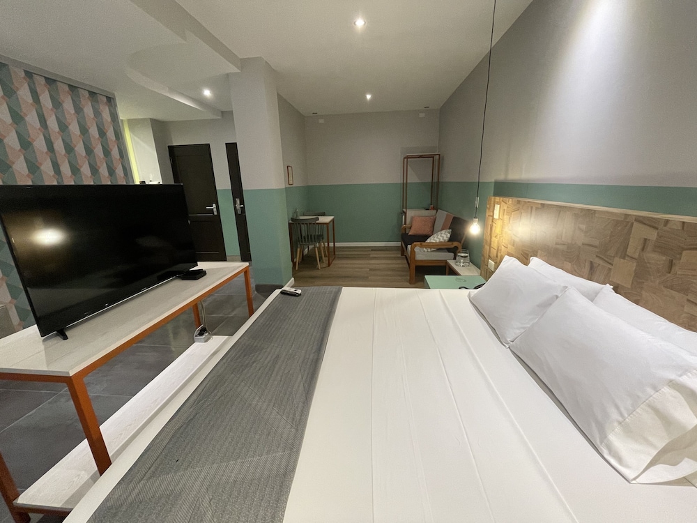 Hotel G 8/50