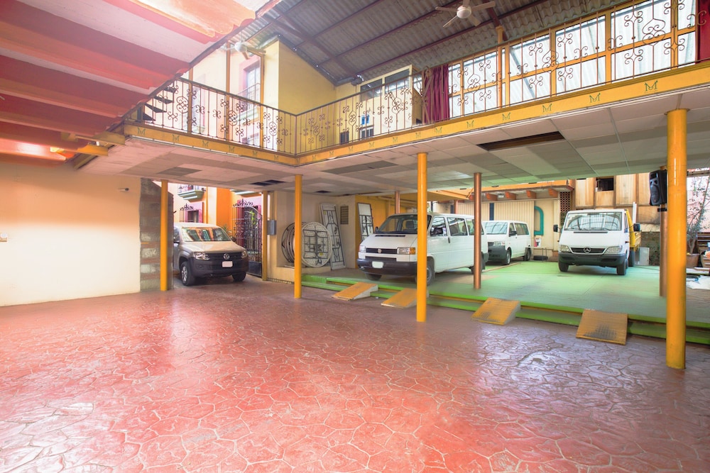 OYO Hotel Maria Teresa Inn 31/39