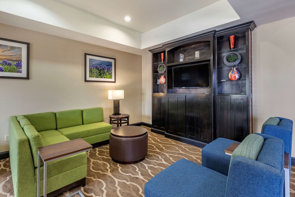 Comfort Inn & Suites Paris 20/33