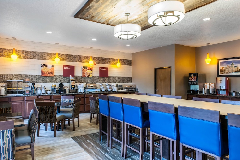 restaurant cafeteria