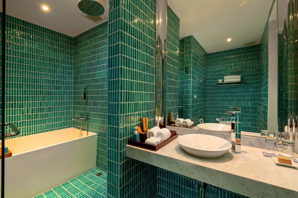 Ocean, Suite, Queen Bed، The Boathouse Phuket 7/9