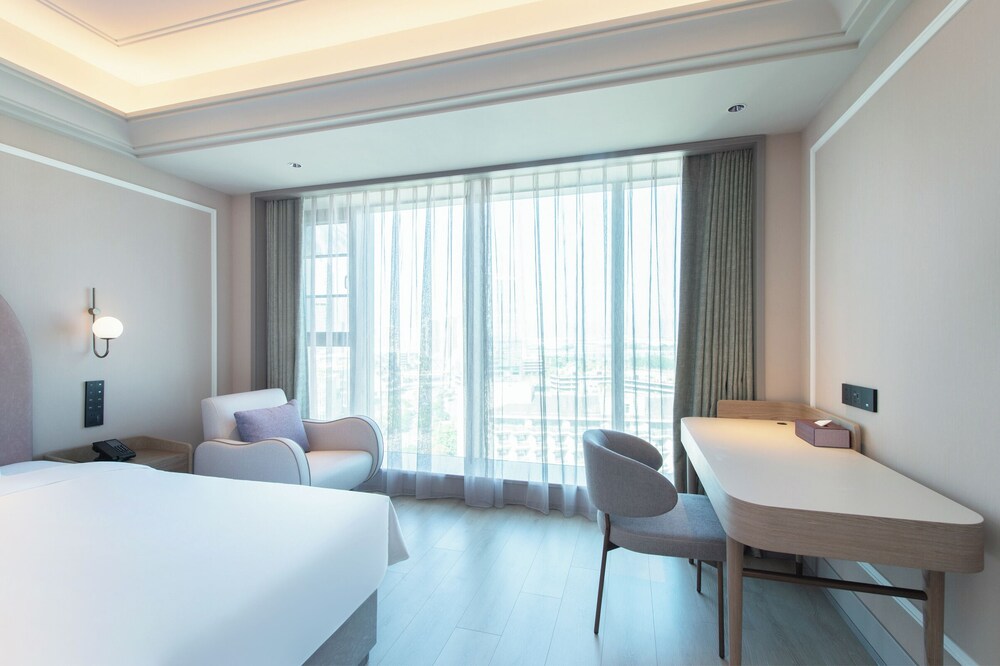 Mercure Xiamen Science City 13/44