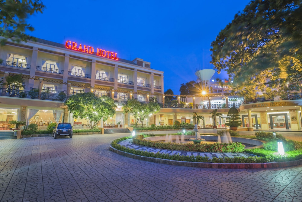 Grand Hotel in SAIGON / HO CHI MINH CITY