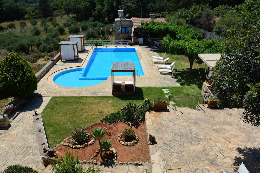 Elianthos Villa 38/41