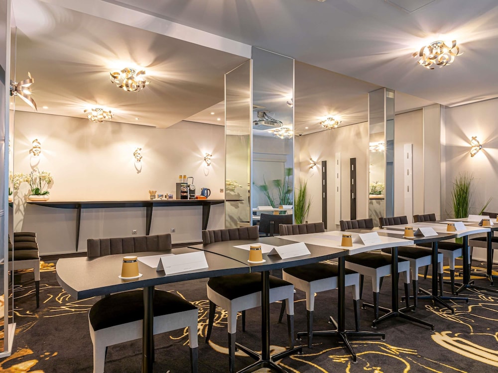 Mercure Paris Place d Italie 59/74