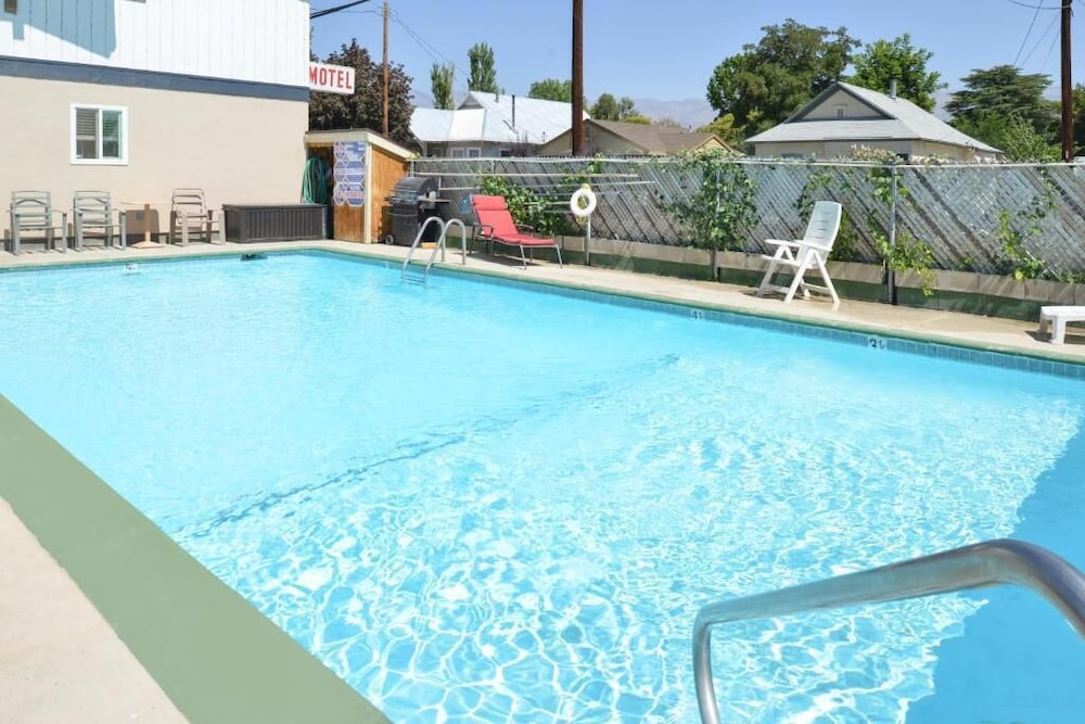 Americas Best Value Inn Bishop 6/32