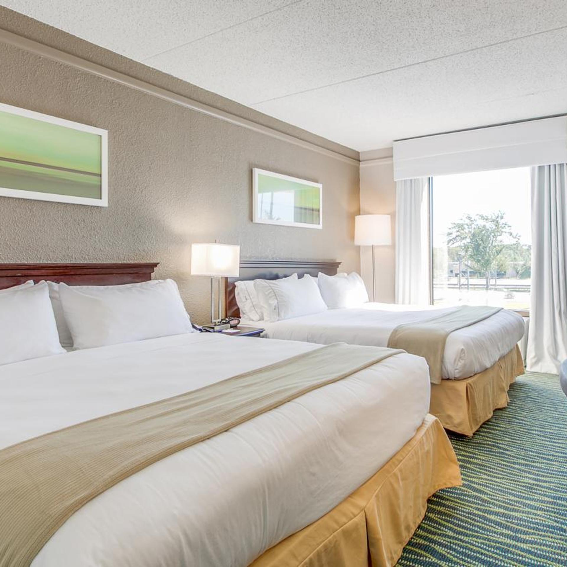 Deluxe, 2 King Beds