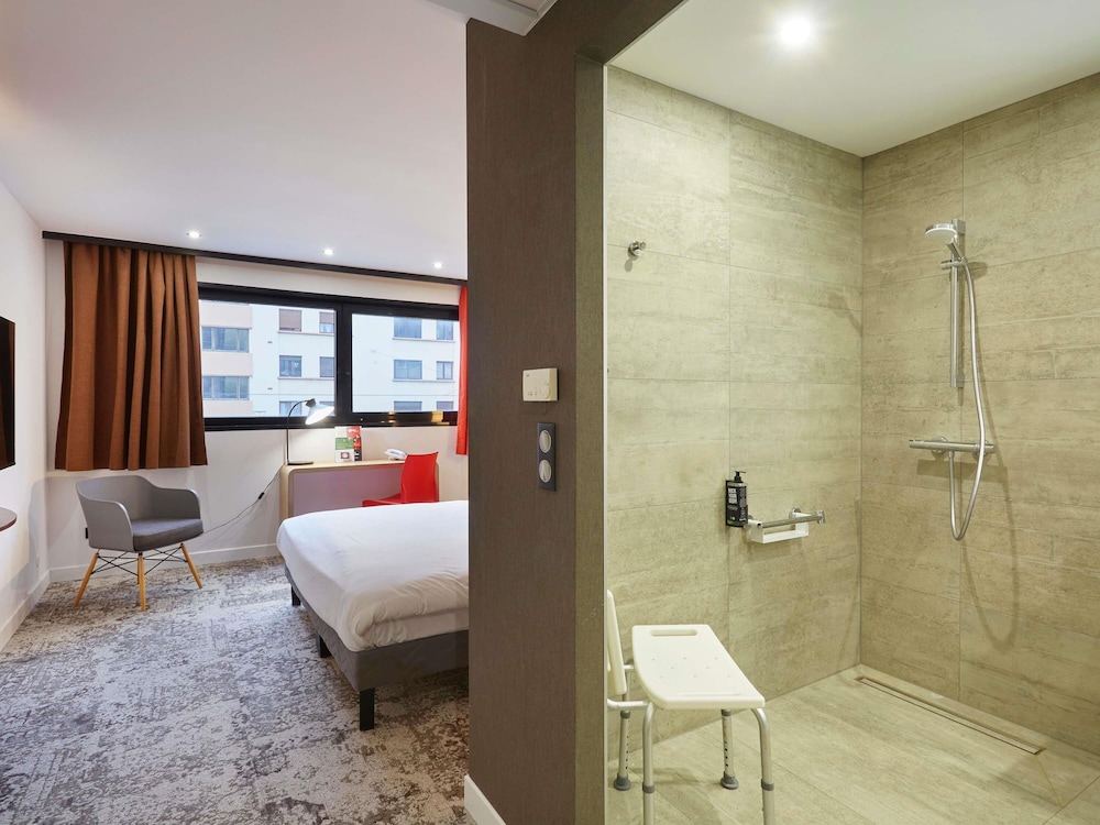 Ibis Annemasse 46/50