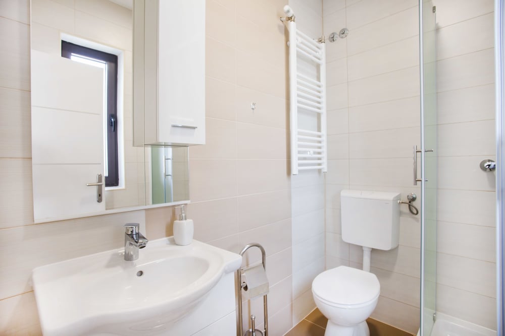 London Rooms Zagreb Airport 41/48