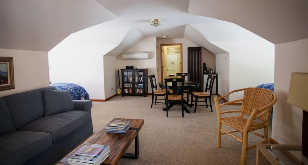 Harmony Ridge Lodge 15/35