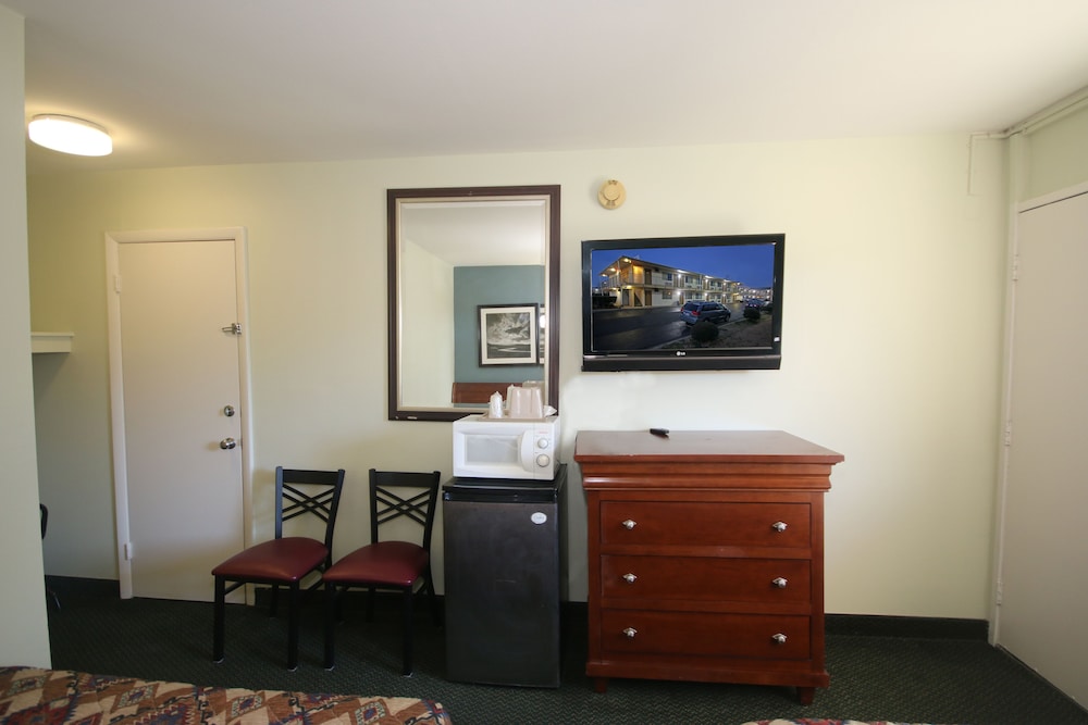 Royal Inn Charlotte Airport Hotel 6/31