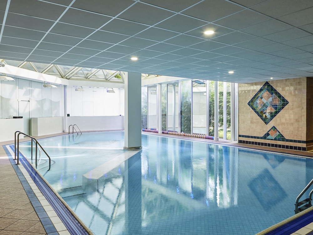 Mercure St Helens 21/50