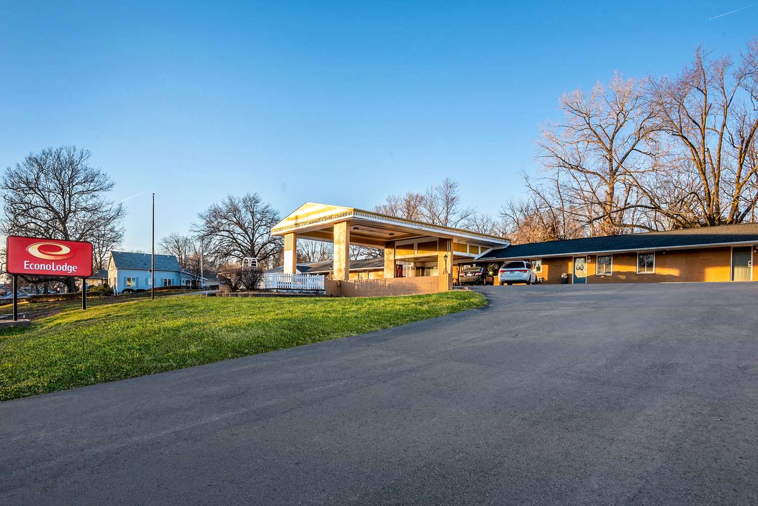 Econo Lodge Oskaloosa, IA 8/10