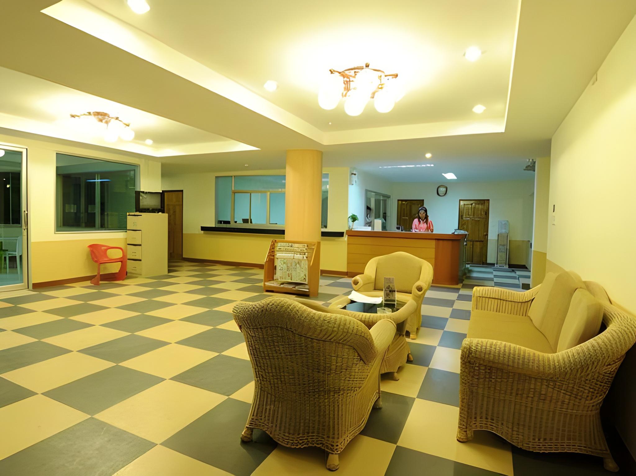 Trat Center Hotel 31/38