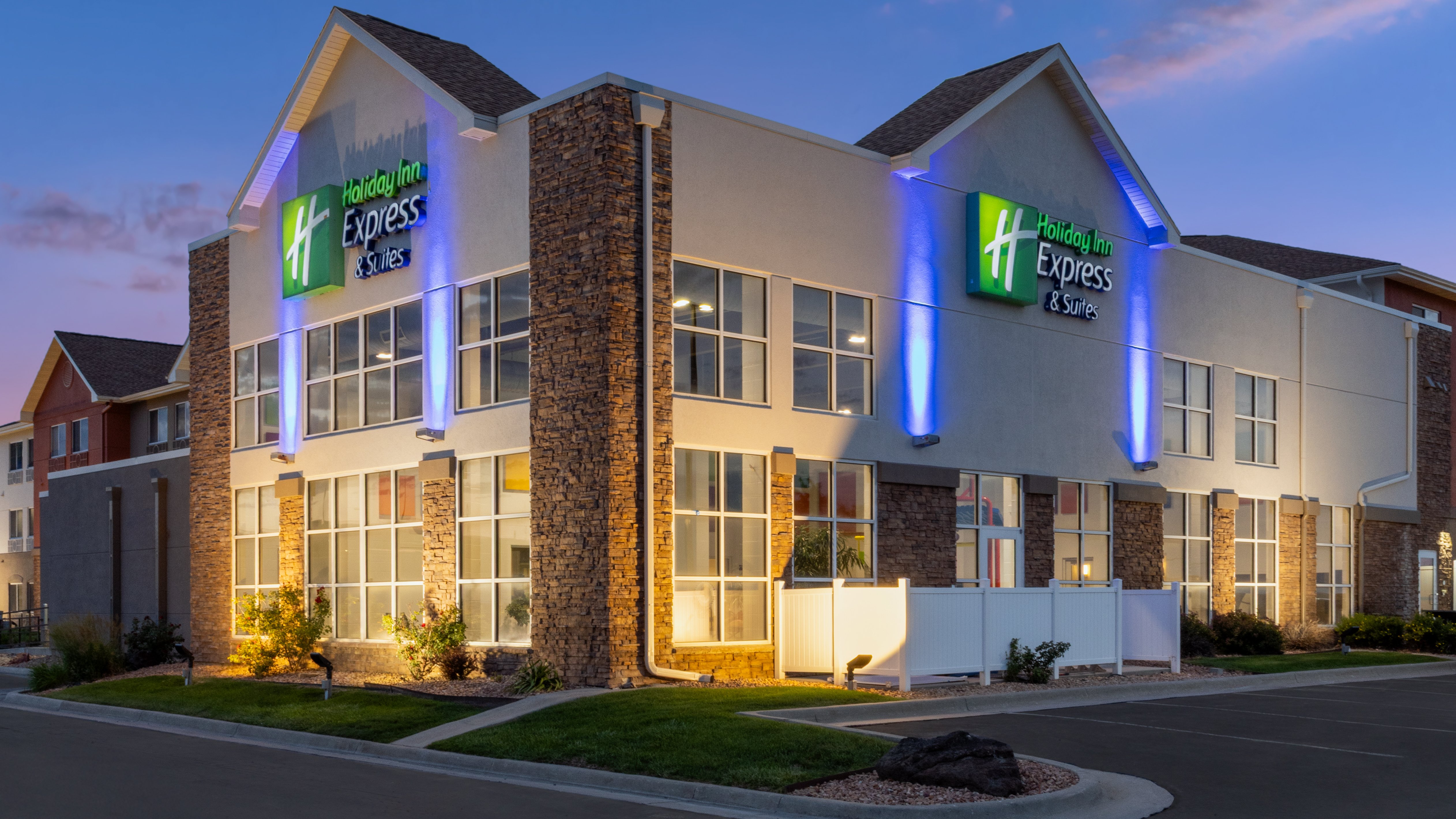 Holiday Inn Express Hotel And Suites Rapid City 7/78