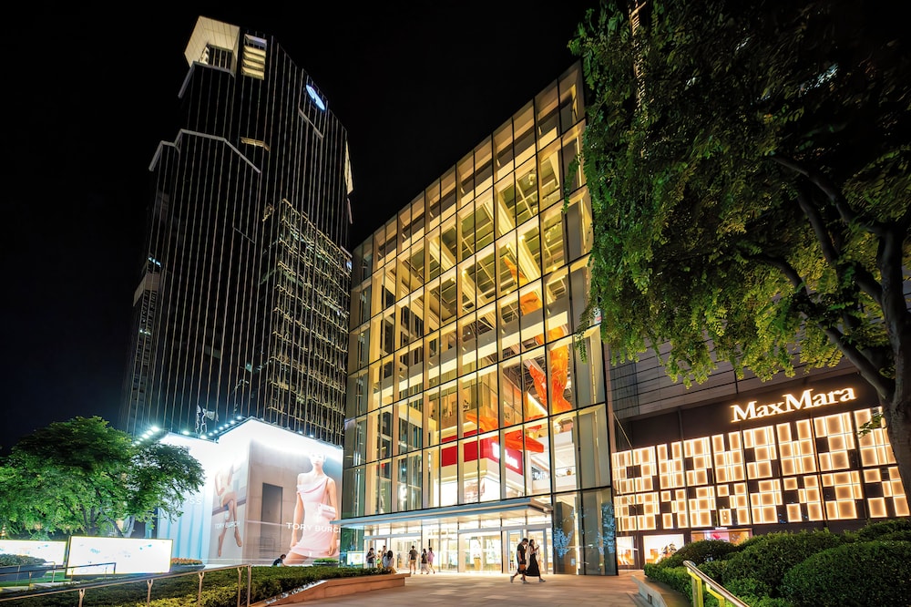 Holiday Inn Express Shanghai Jing'an Temple 6/50