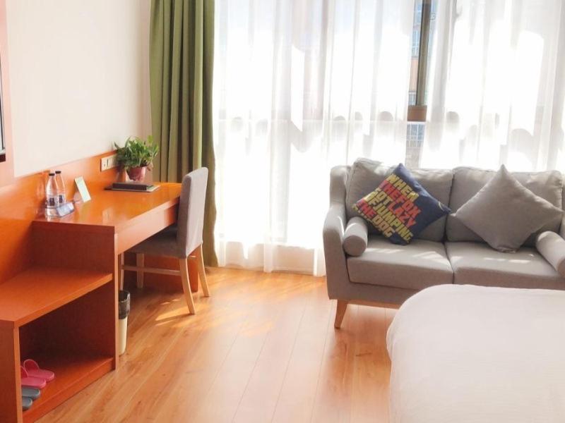 Vatica Hotel Fuyang Linquan Tenghui International City Branch 28/40