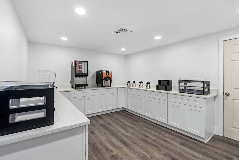 Travelodge by Wyndham Kissimmee/Orlando 10/46