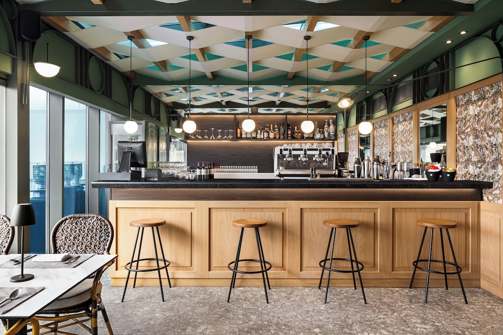 Zeus Essence Athens Central, Trademark Collection by Wyndham 47/63