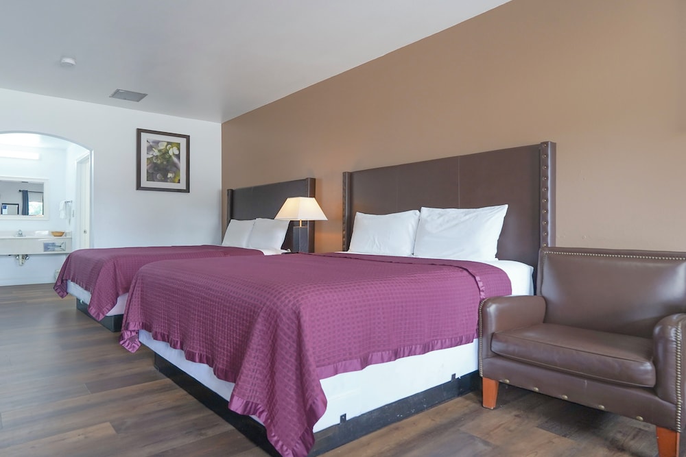 Budget inn by Oyo San Augustine 32/70