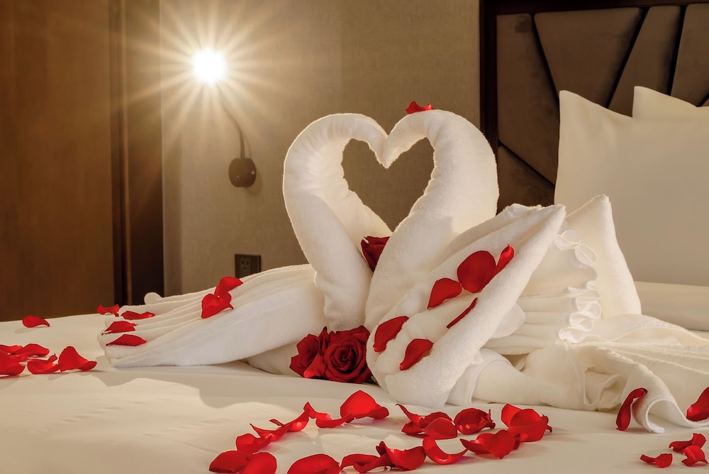 Nhat Ha Lavish Hotel 21/40