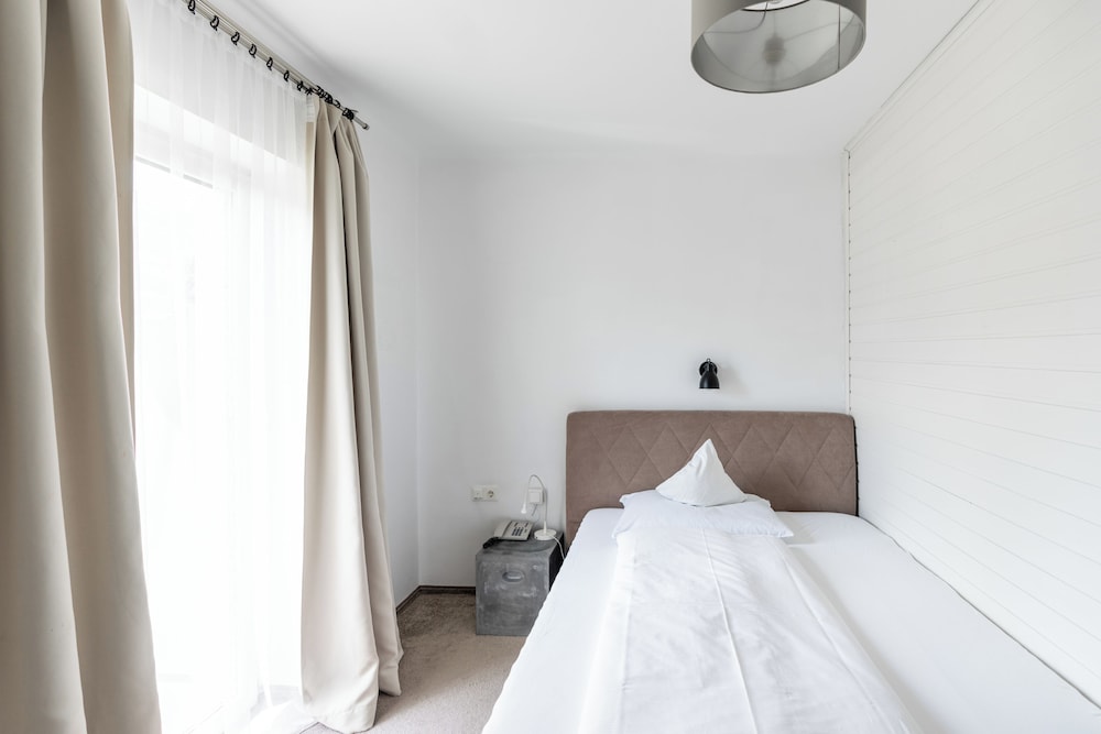 Hotel Jakob 29/63