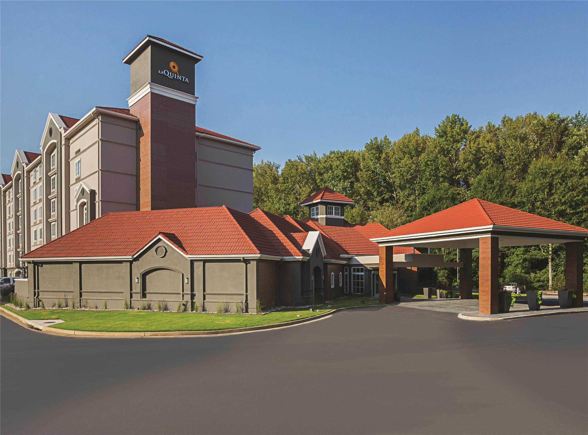 La Quinta Inn & Suites by Wyndham Atlanta Alpharetta 5/37