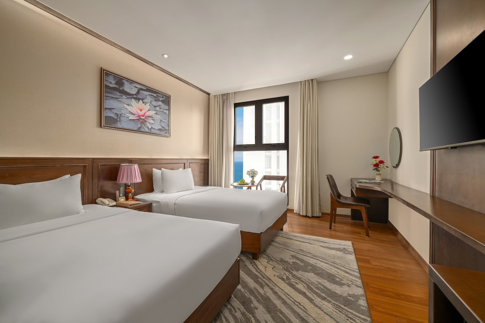 Golden Lotus Hotel Da Nang 19/50
