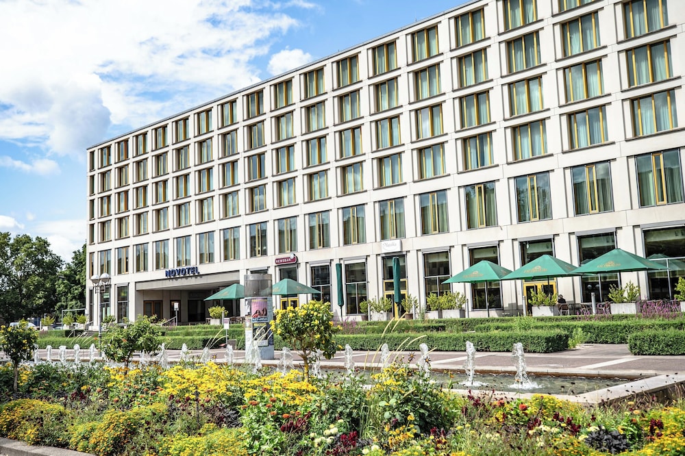 NOVOTEL KARLSRUHE CITY 5/80
