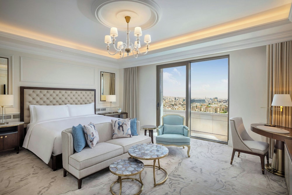 CLUB, KING BED, CITY VIEW