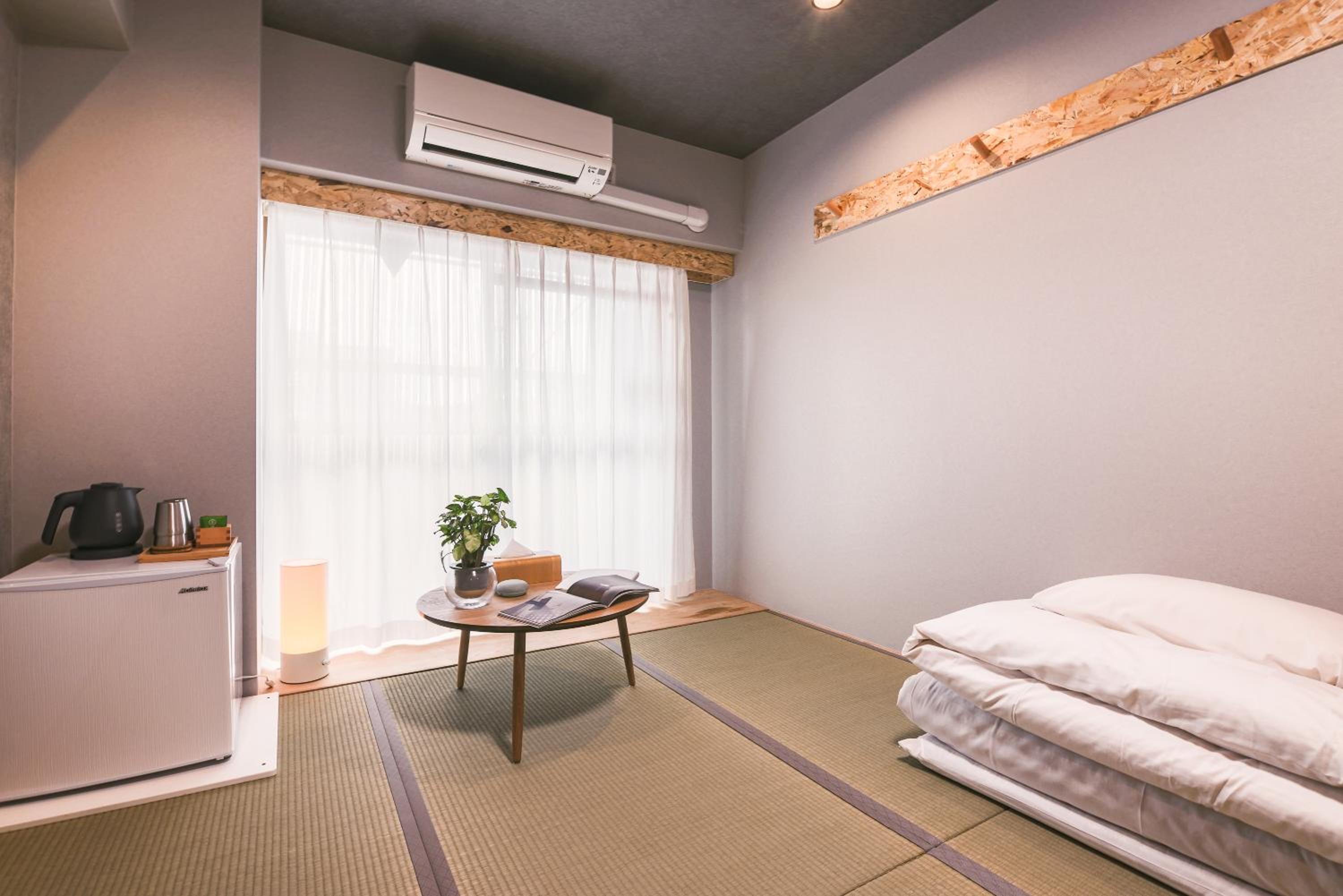 Essential, Family, Tatami