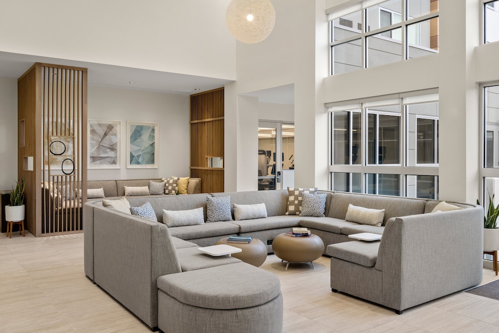 Element by Marriott Branson 32/50