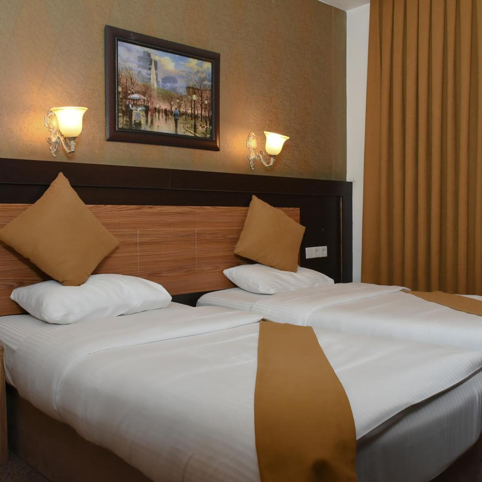 Asenappar Hotel 30/65