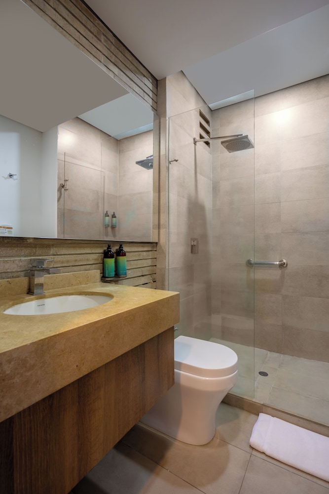 Alko Hotel Integrado 68/70