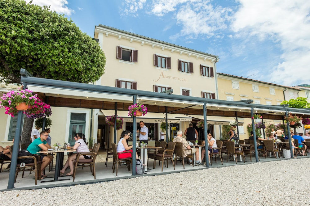 Aparthotel Gimi 50/62