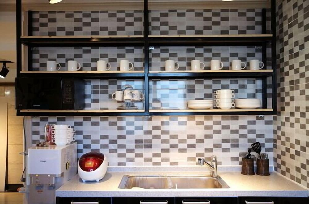 Moiri Guesthouse - Hostel 4/26