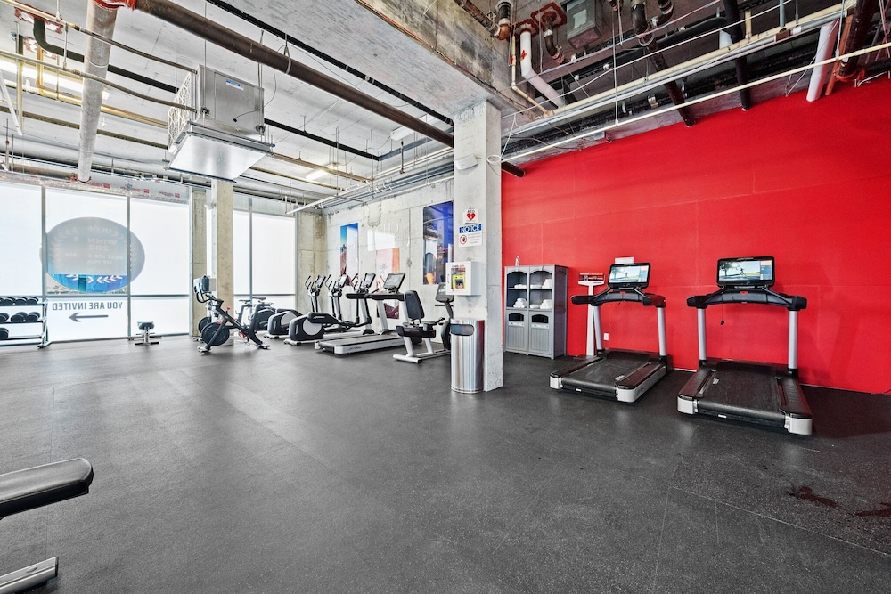 CH Luxury Condos & Studios On The Beach 45/50