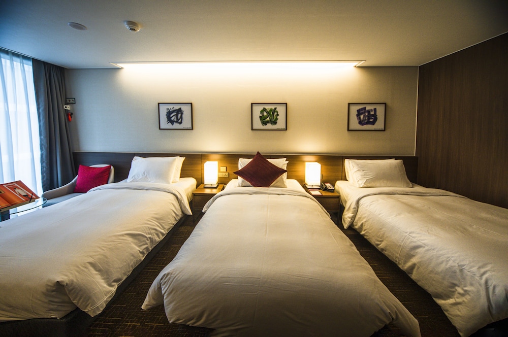 Ramada Encore By Wyndham Busan Station 10/50