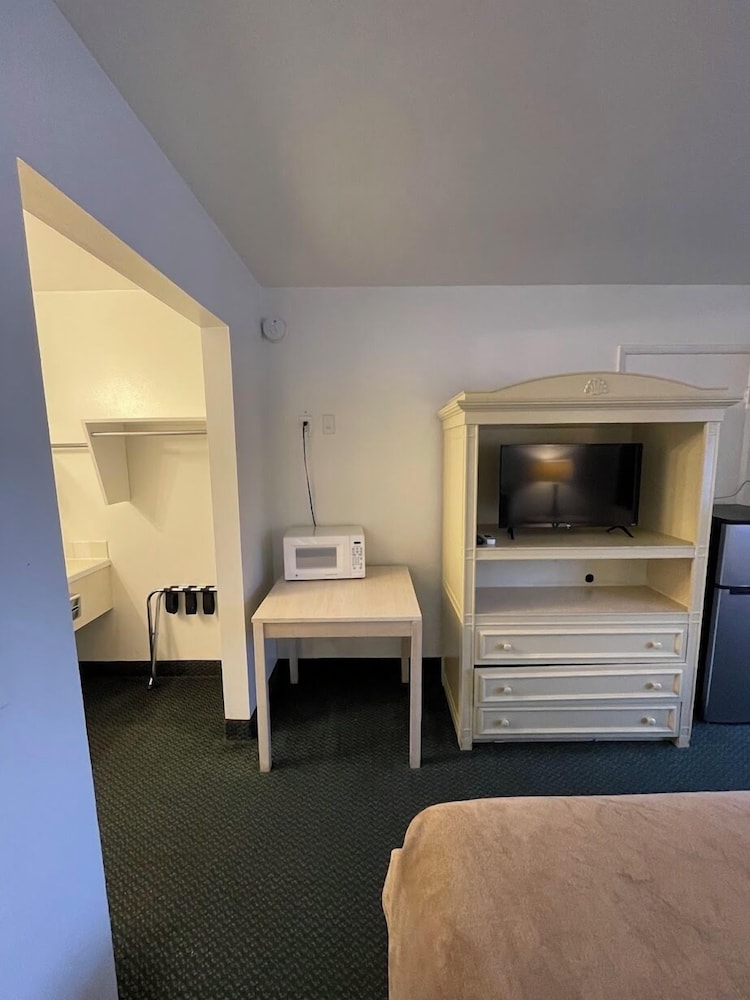 Travel Inn Lewiston 4/8