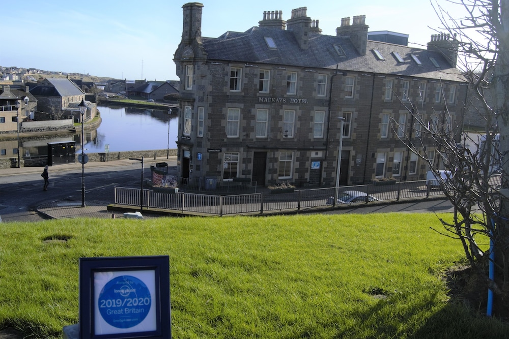 Mackays Hotel Wick 46/50