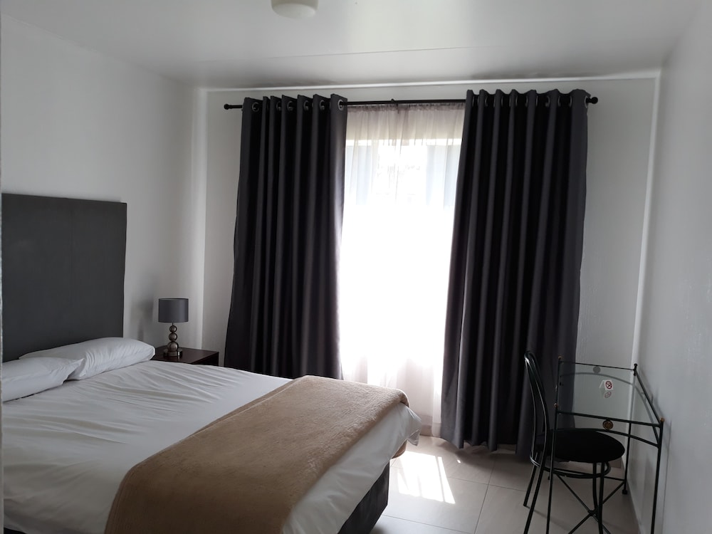 Palmar Hotel 9/50