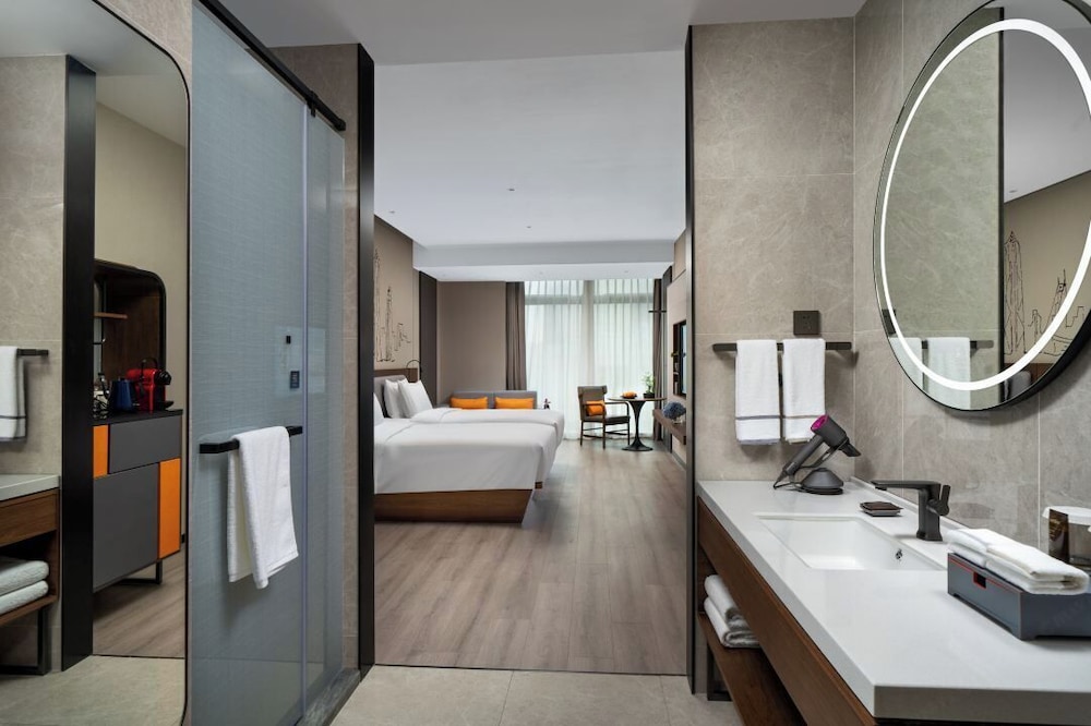 UrCove By Hyatt Shenzhen Futian CBD 43/46